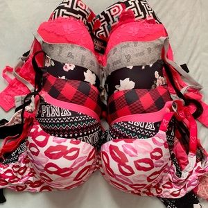 ♦️VS & PINK Bra Bundle♦️